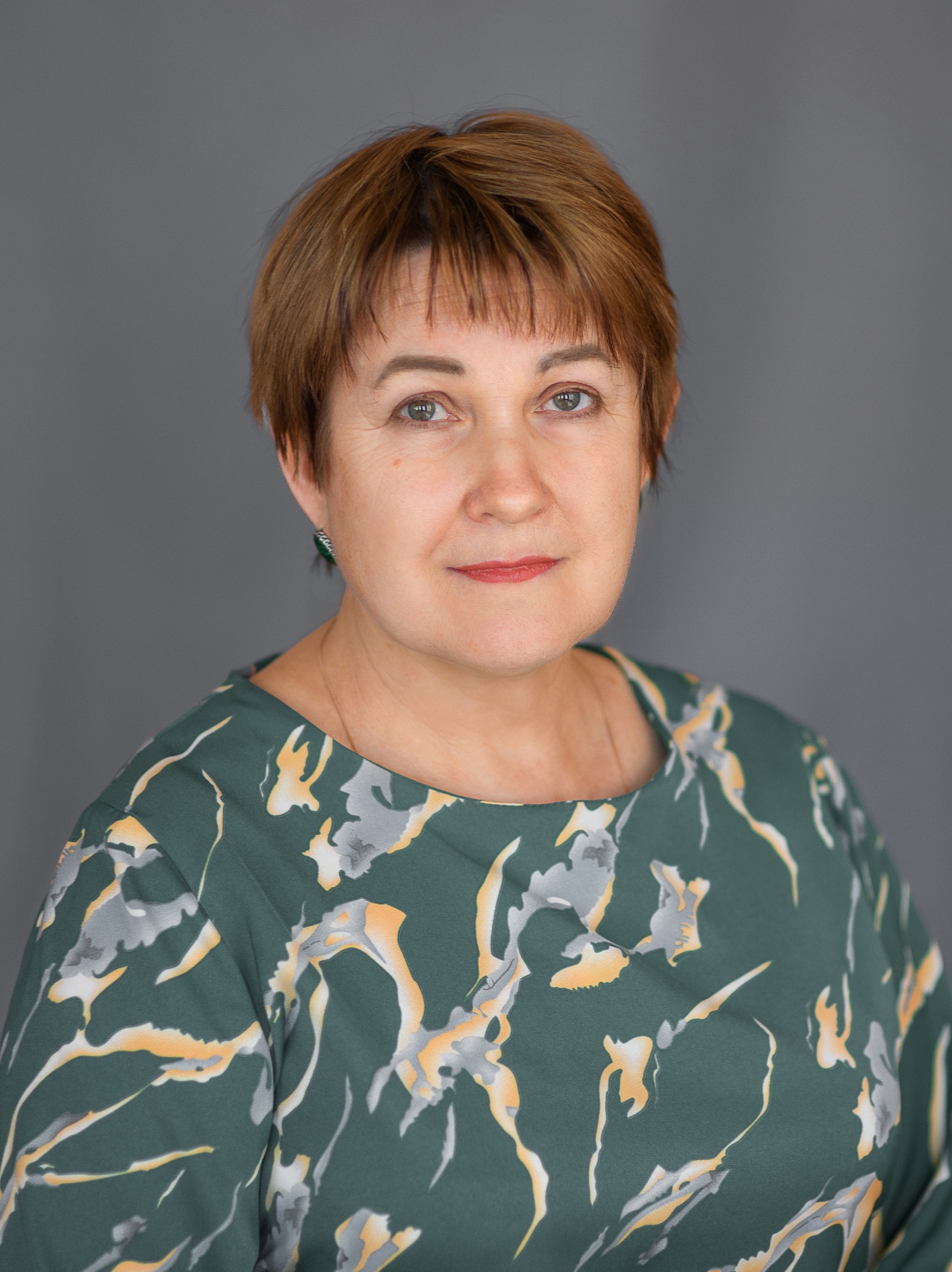 Кожухова Марина Юрьевна.